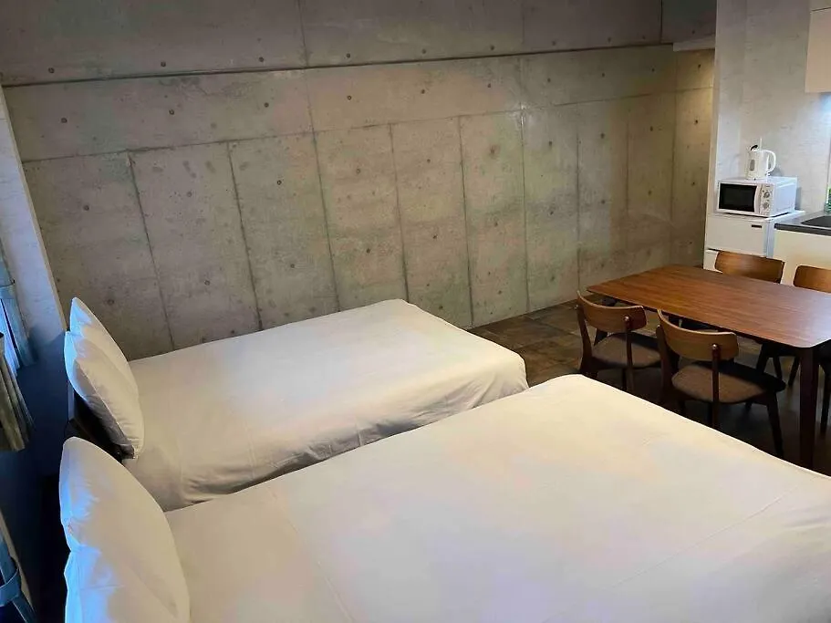 Wolf Pack Apartment 22 Осака