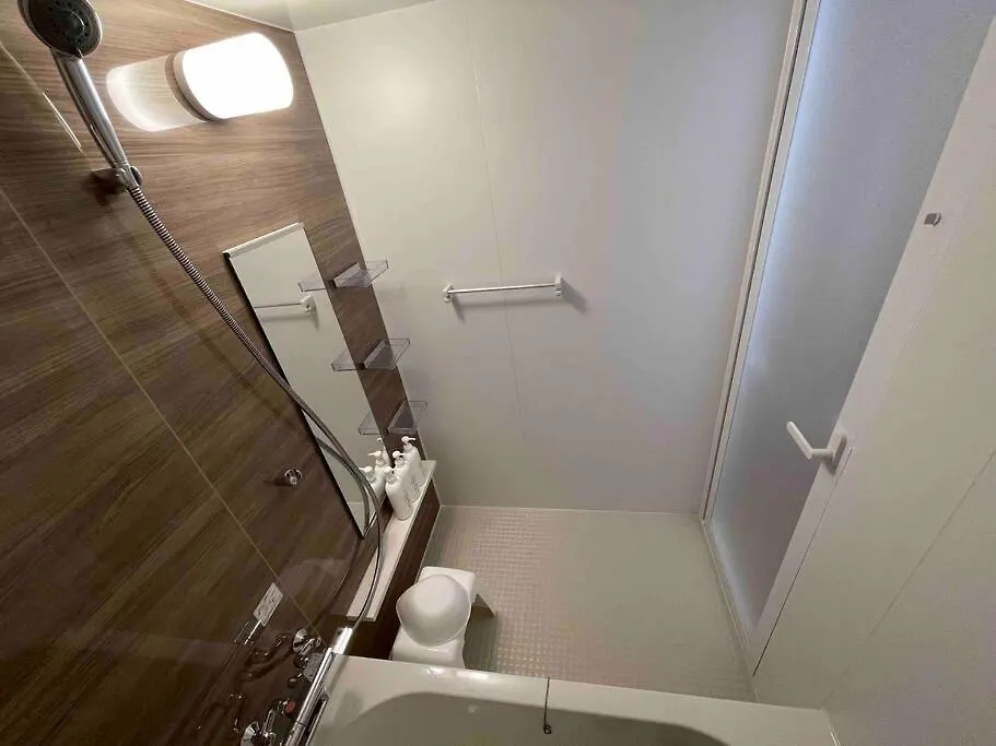 Wolf Pack Apartment 22 Осака