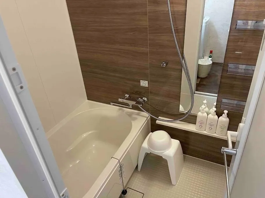 Wolf Pack Apartment 22 Осака Япония