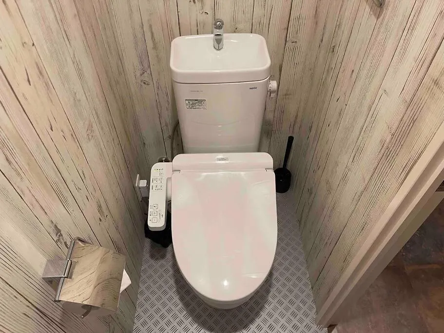 Wolf Pack Apartment 22 Осака